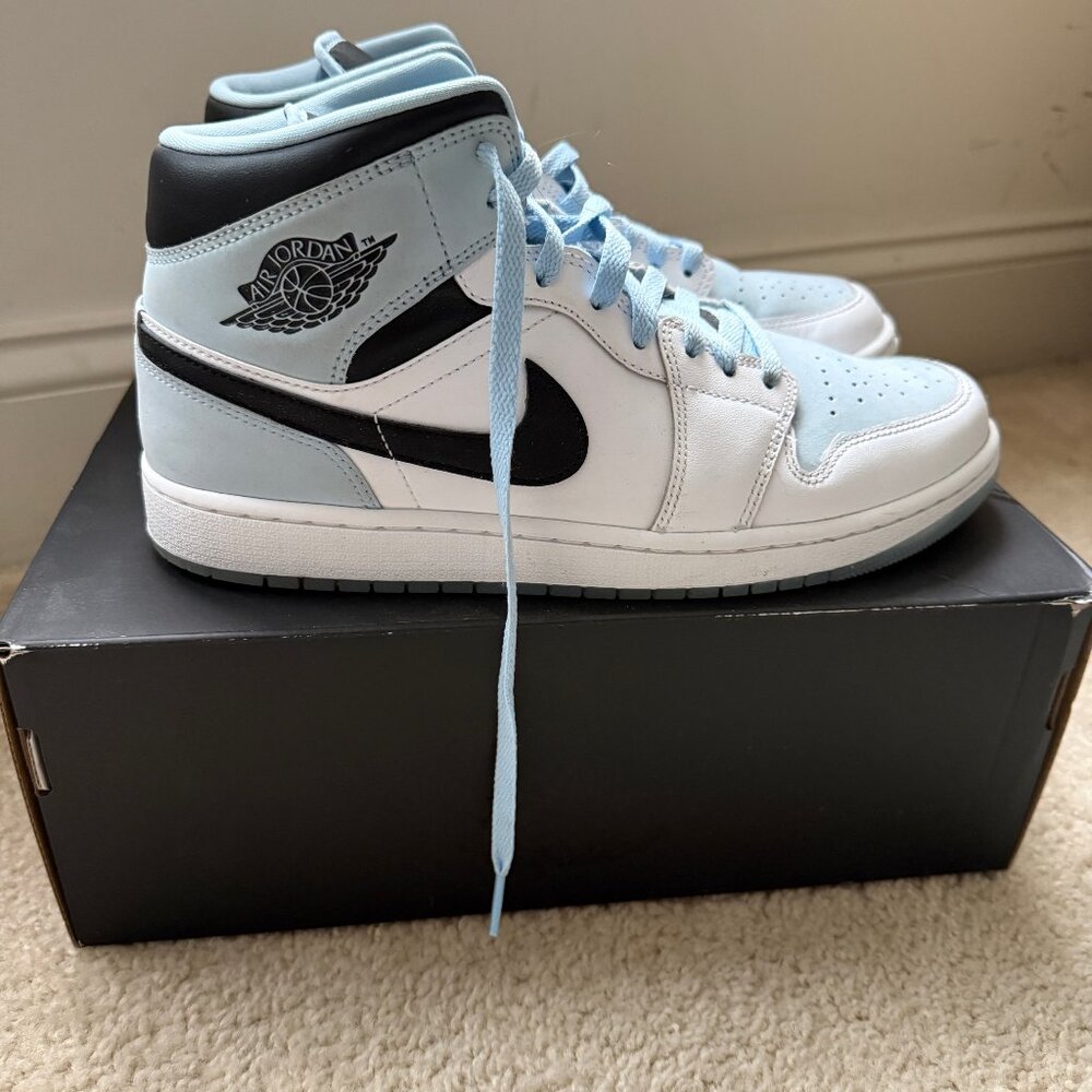 Nike Air Jordan 1 Mid